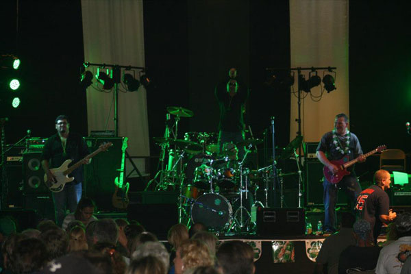 Julian Simonelli - Bassist