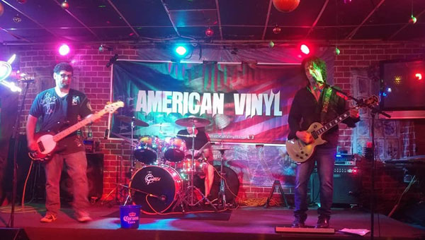 Julian Simonelli - Bassist