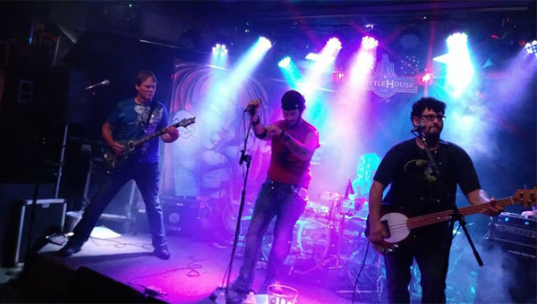 Julian Simonelli - Bassist