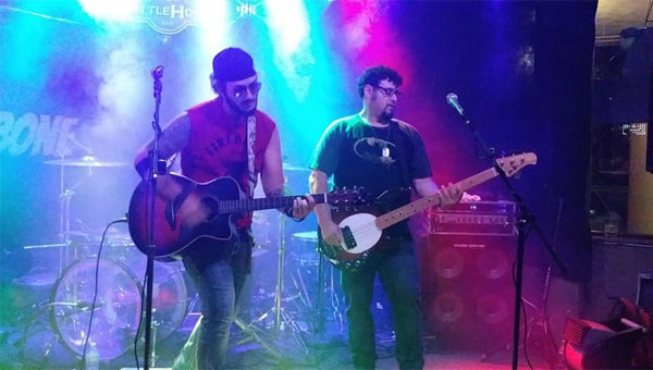 Julian Simonelli - Bassist