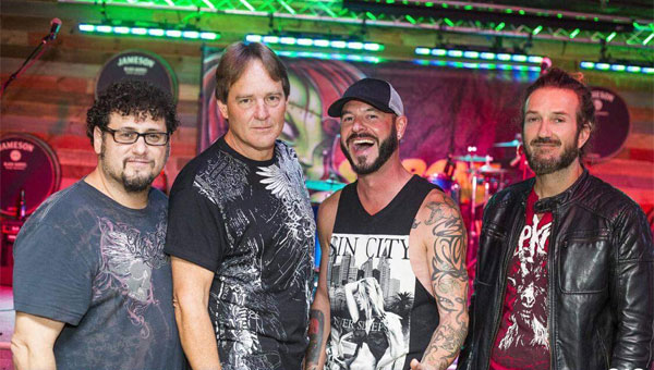 Julian Simonelli - Bassist