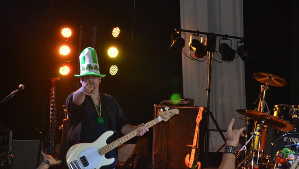 Julian Simonelli - Bassist