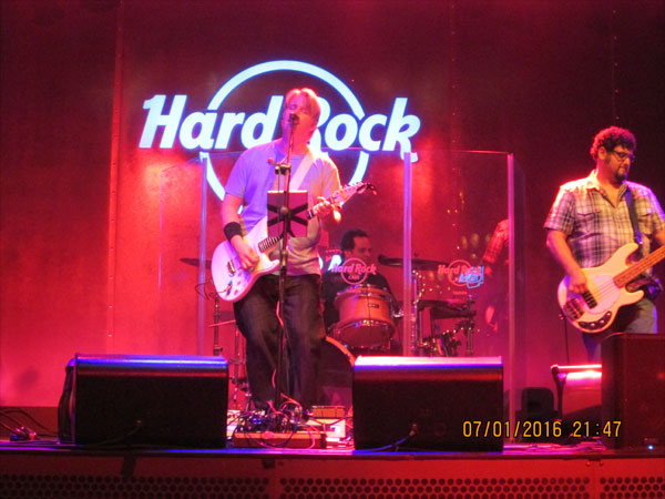 Julian Simonelli - Bassist