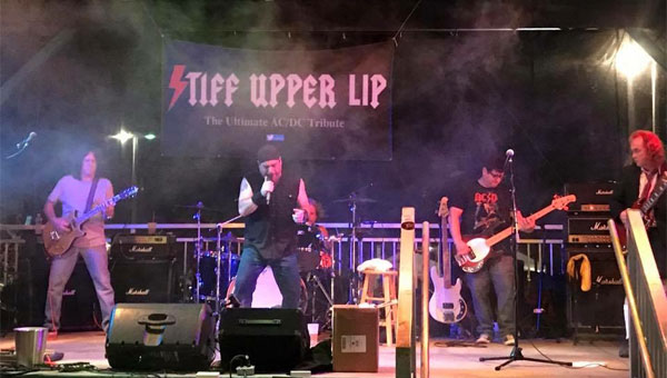 Julian Simonelli - Bassist