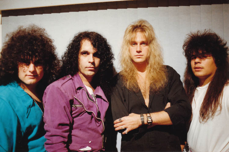 Julian Simonelli - Bassist