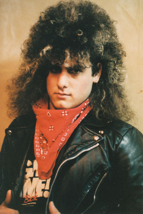 Julian Simonelli - Bassist