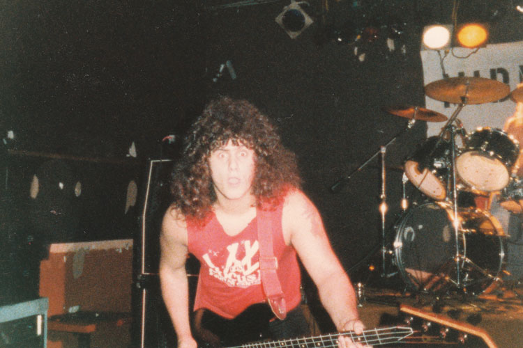 Julian Simonelli - Bassist