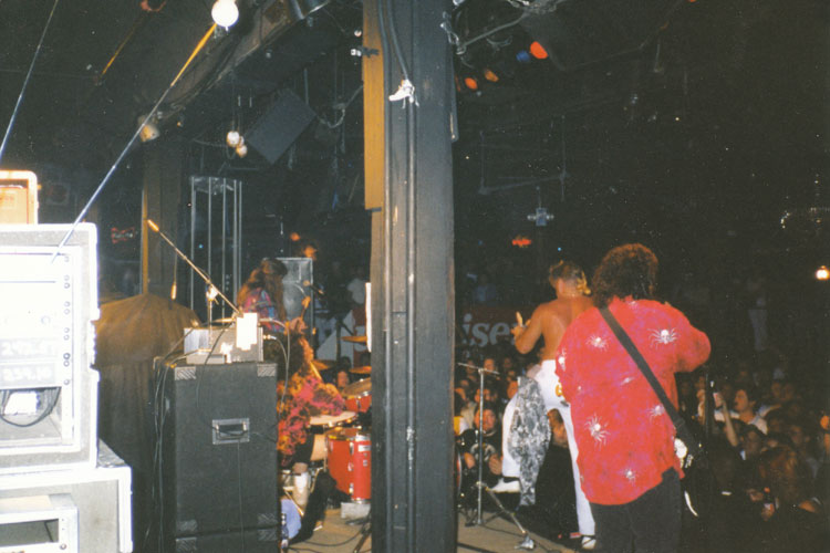 Julian Simonelli - Bassist