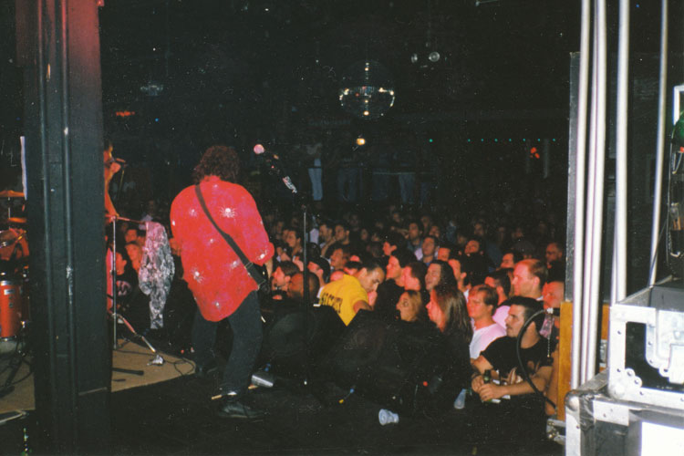 Julian Simonelli - Bassist