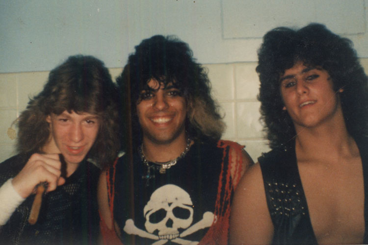 Julian Simonelli - Bassist