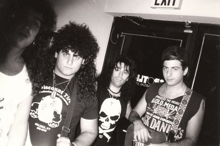 Julian Simonelli - Bassist